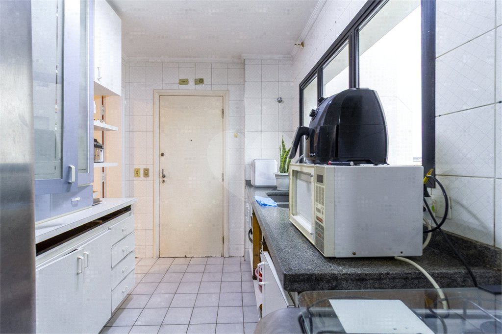 Apartamento à venda com 4 quartos, sendo 1 suíte, em Indianópolis, São Paulo, SP