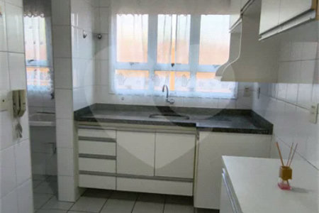 Apartamento à venda com 2 quartos, sendo 1 suíte, no Centro, Vinhedo, SP