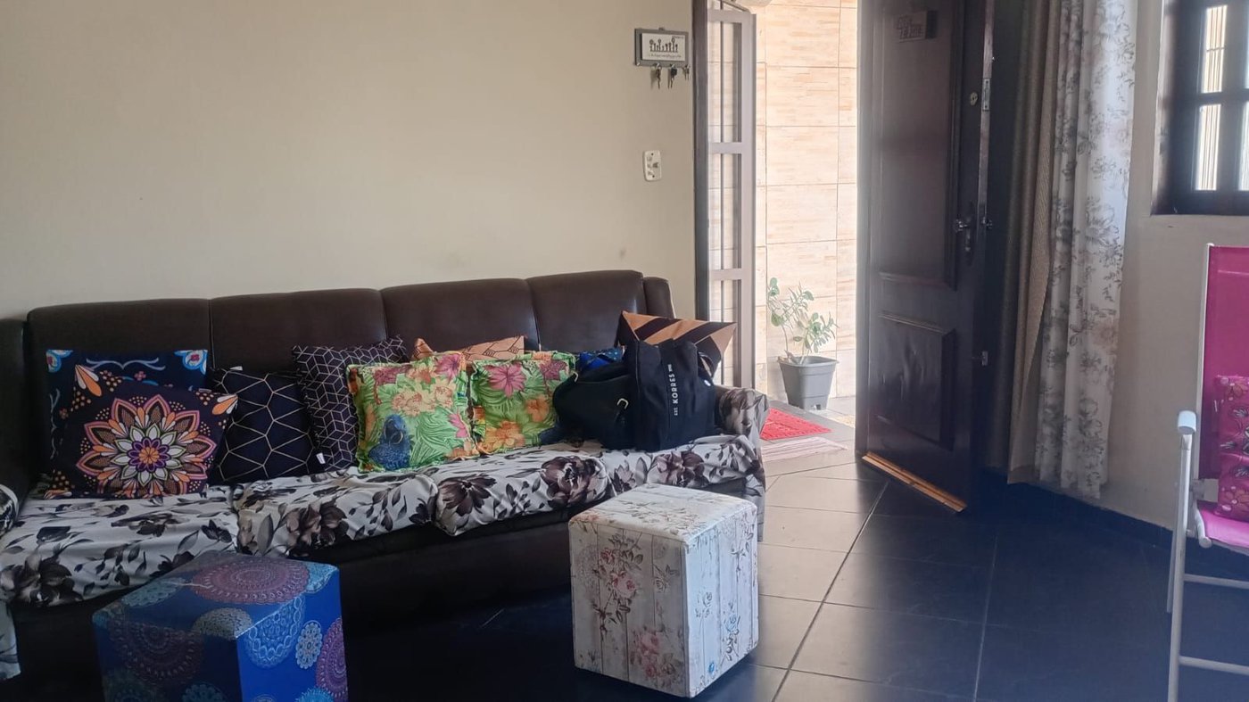Casa com 3 dormitórios à venda, 140 m² por R$ 425.000,00 - Parque Bitaru - São Vicente/SP