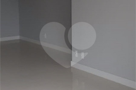 Apartamento à venda com 3 quartos, sendo 1 suíte,  em Jardim Vazani, São Paulo, SP