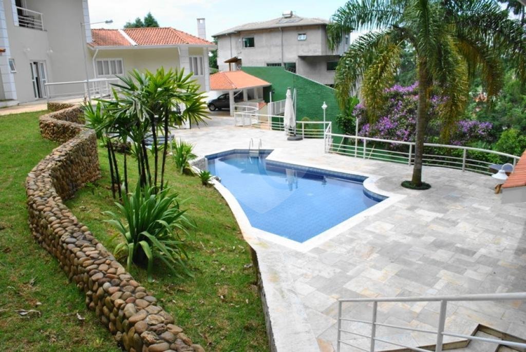 Casa à venda com 4 suítes no condomínio Praça Lagoa dos Patos,38, São Paulo - SP