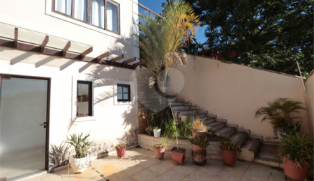 Casa à venda com 4 quartos, sendo 1 suíte,  em Jardim Villaça, São Roque, SP