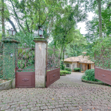Casa à venda com 4 suítes no condomínio Chácara Flora, São Paulo - SP