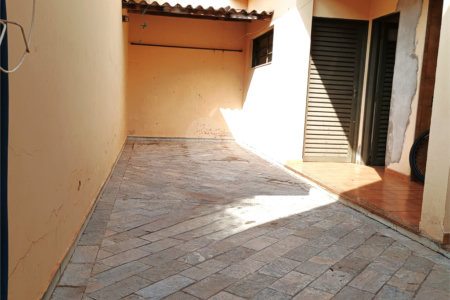 Casa à venda com 3 quartos, sendo 1 suíte, em Parque dos Bandeirantes, Ribeirão Preto, SP