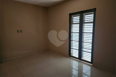 Casa à venda com 2 quartos em Vila Santa Maria (vila Xavier), Araraquara, SP