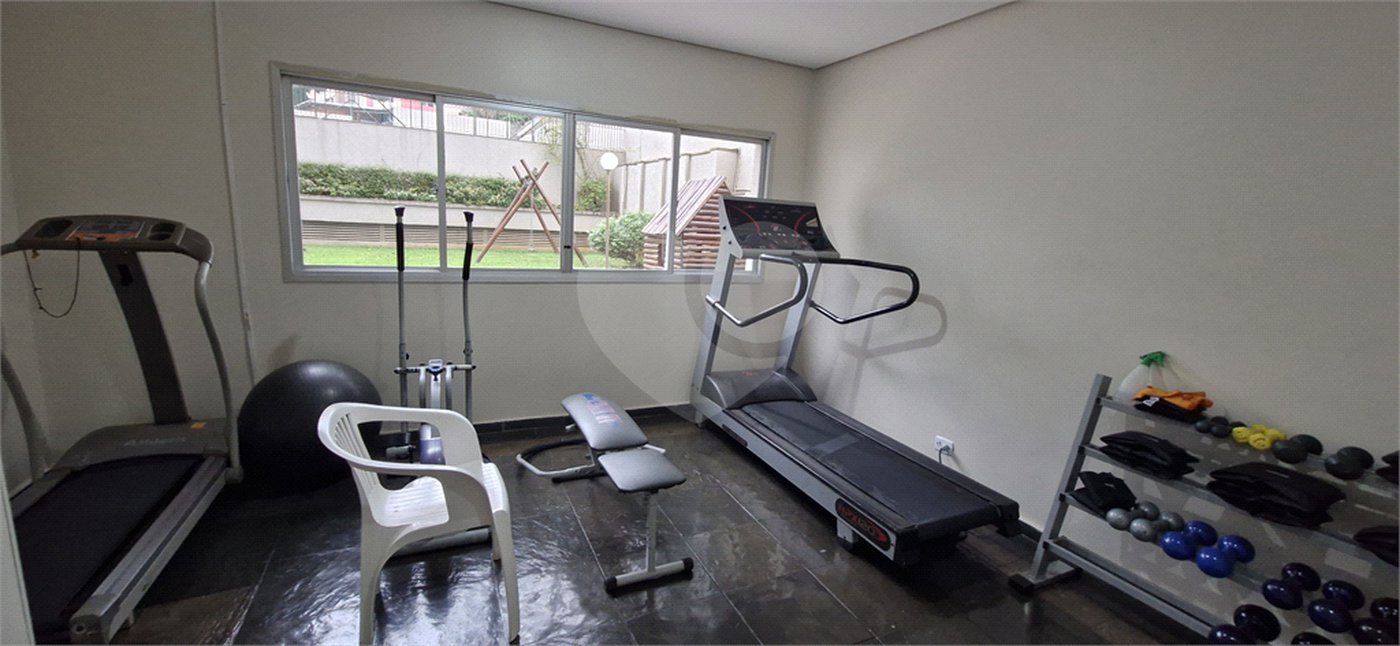 Apartamento à venda com 3 quartos, sendo 1 suíte, em Vila Mangalot, São Paulo, SP
