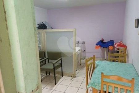 Casa comercial com 120m² , à venda em Guarulhos.