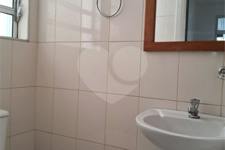 Sobrado para alugar com 3 quartos, sendo 1 suíte,  em Vila Progredior, São Paulo, SP