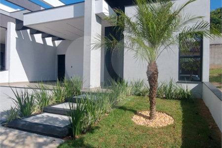 Casa à venda com 3 suítes no condomínio Villagio DI Capri, Votorantim - SP