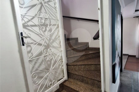 Sobrado à venda com 4 quartos, sendo 1 suíte, em Jardim Leonor Mendes de Barros, São Paulo, SP
