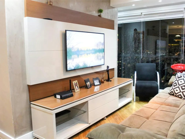 Apartamento à venda com 3 quartos, sendo 1 suíte,  em Vila Maria, São Paulo, SP