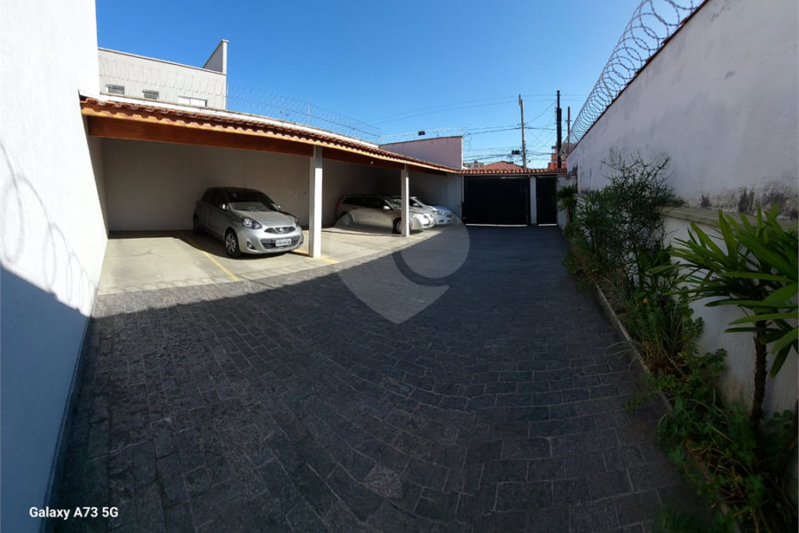 Casa à venda com 2 suítes no condomínio Lauro Korte, São Paulo - SP