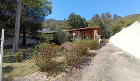 Casa para alugar com 3 quartos, sendo 1 suíte,  em Esplanada Mendes Moraes, São Roque, SP
