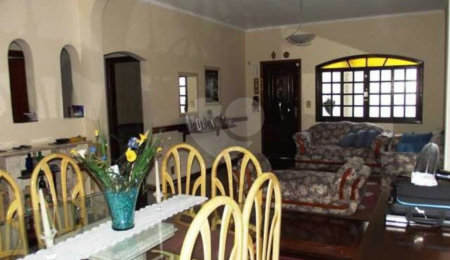 Sobrado à venda com 4 quartos, sendo 2 suítes,  em Limão, São Paulo, SP