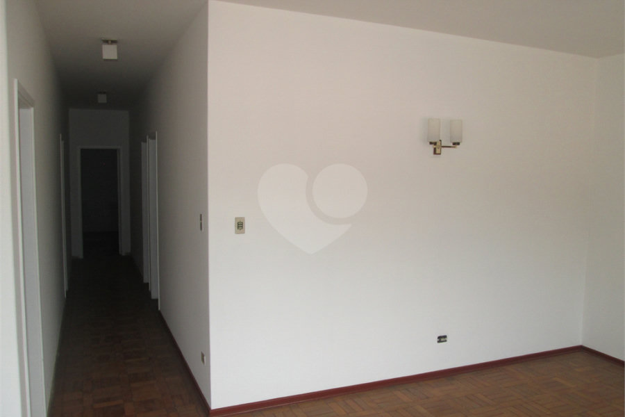 Sobrado à venda com 3 quartos em Horto, São Paulo, SP
