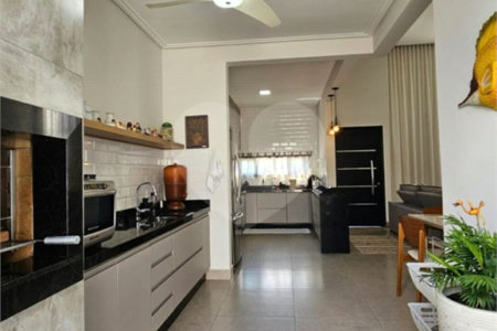 Casa à venda com 3 quartos, sendo 1 suíte, no condomínio Vila Rica, Indaiatuba - SP