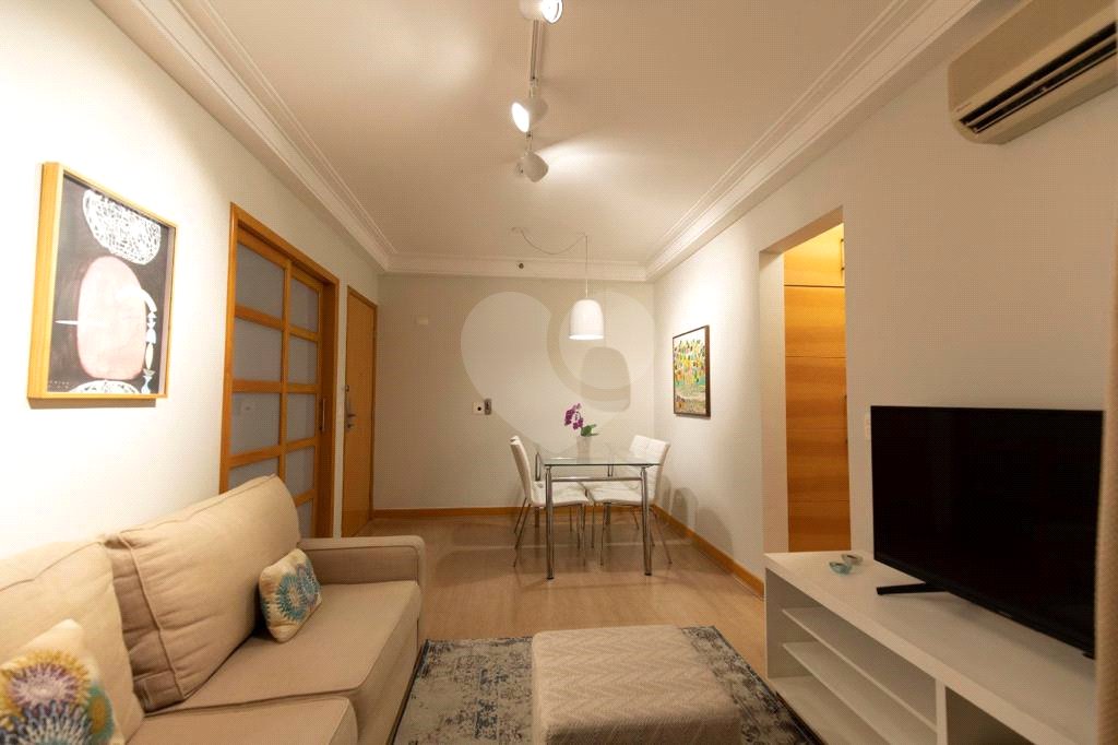 Apartamento à venda com 1 quarto em Vila Uberabinha, São Paulo, SP