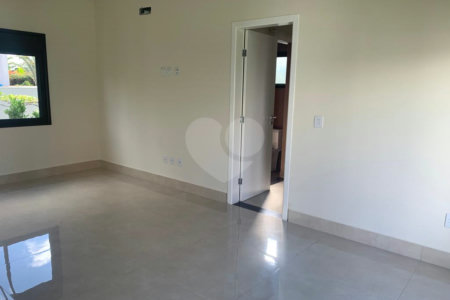 Casa à venda com 4 suítes no condomínio Lago Azul Residencial e Golfe, Araçoiaba da Serra - SP