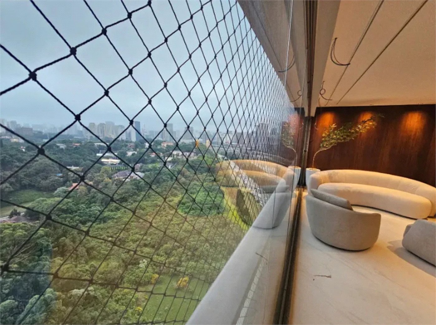 Apartamento à venda com 3 suítes em Jardim Morumbi, São Paulo, SP