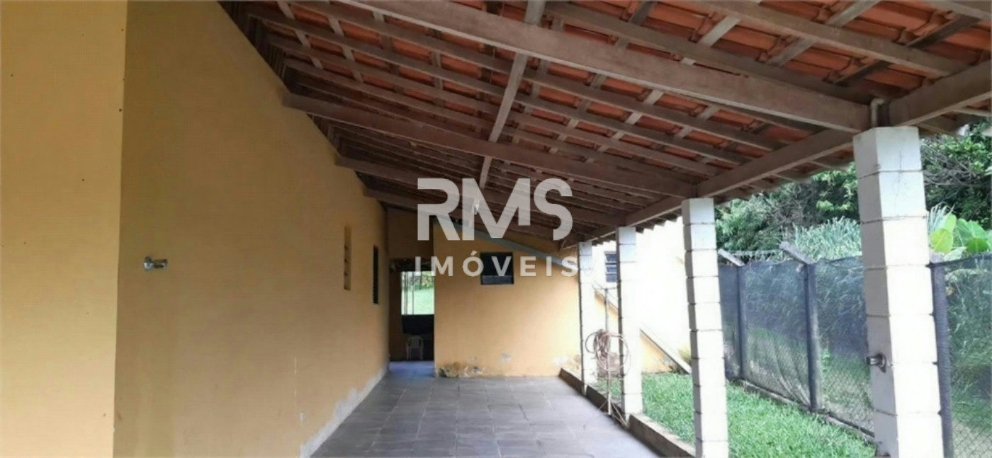 Chácara à venda com 3 quartos, sendo 1 suíte,  em Cristal, Mairinque, SP