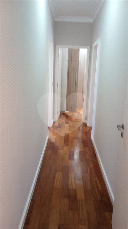 Casa à venda com 3 suítes no condomínio Picollo, Louveira - SP