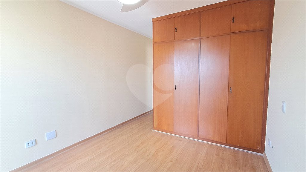 Apartamento à venda com 3 quartos, sendo 1 suíte,  em Alto da Boa Vista, São Paulo, SP