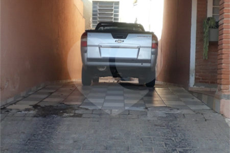 Sobrado à venda com 5 quartos, sendo 3 suítes, em Jardim dos Pinheiros, Atibaia, SP