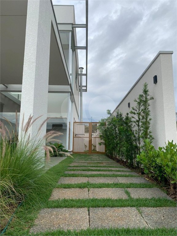 Casa à venda com 3 suítes no condomínio Residencial London Park, Indaiatuba - SP