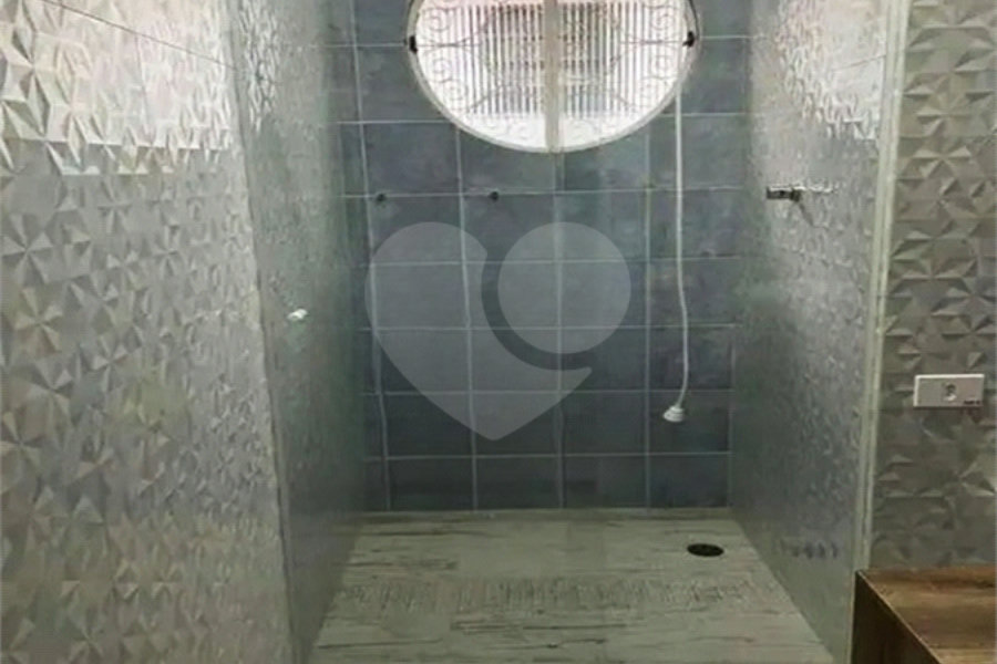Sobrado à venda com 3 quartos, sendo 1 suíte, em Vila Constança, São Paulo, SP