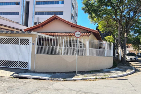 Casa Térrea à venda com 3 quartos, sendo 1 suíte, em Santo Amaro, São Paulo, SP