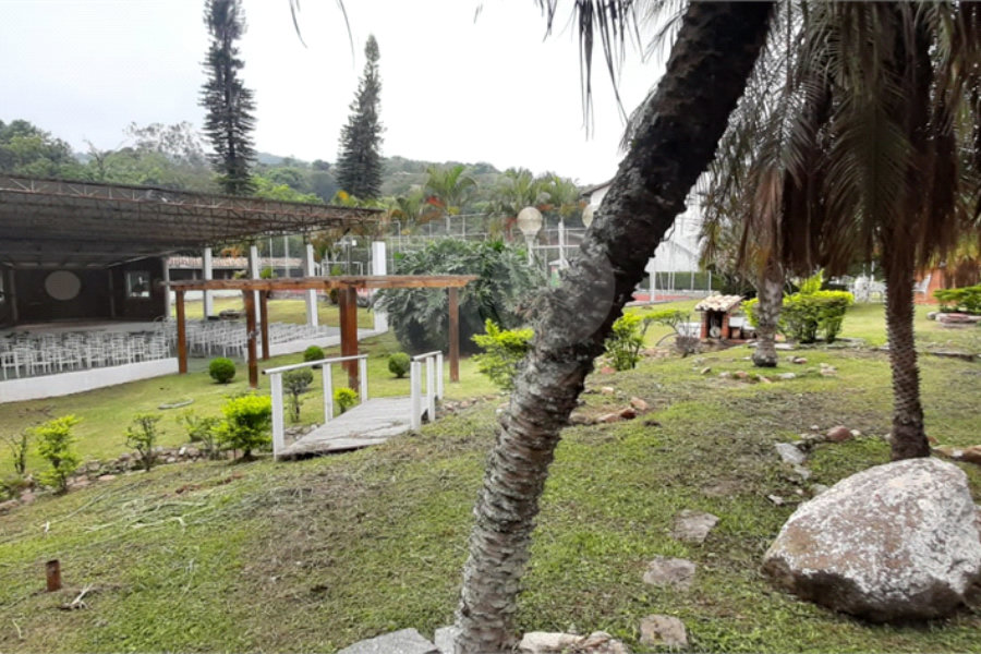 Casa Térrea à venda com 5 quartos, sendo 3 suítes, em Serra da Cantareira, Mairiporã, SP