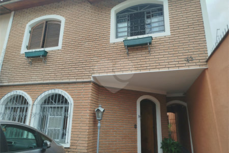 Sobrado à venda com 3 quartos, sendo 1 suíte, em Vila Matias, São Paulo, SP