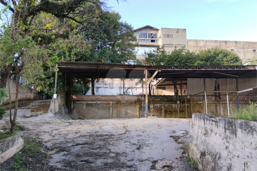 Aluga-se imóvel comercial na Zona Sul com 1500 m2