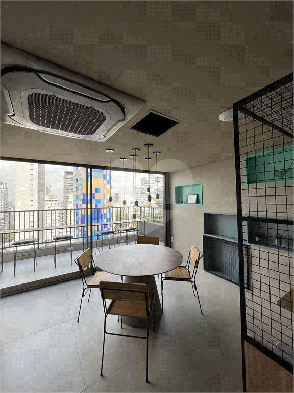Apartamento à venda com 1 quarto em Cerqueira Cesar, São Paulo, SP