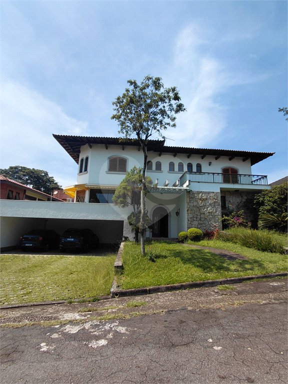 Casa à venda com 4 suítes no condomínio Ville Bourghese, São Paulo - SP