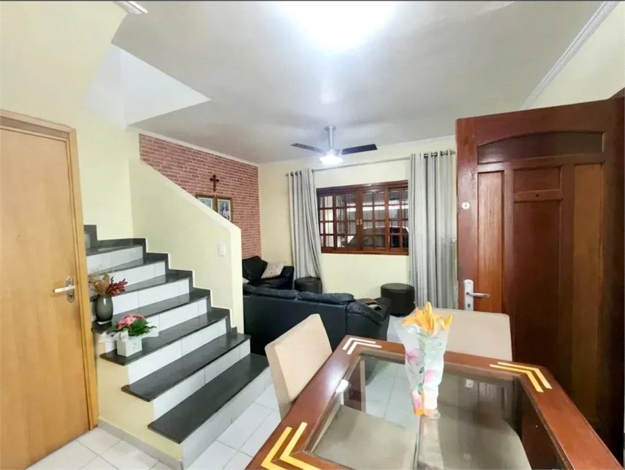 Casa à venda com 2 suítes em Vila Tiradentes, São Paulo, SP