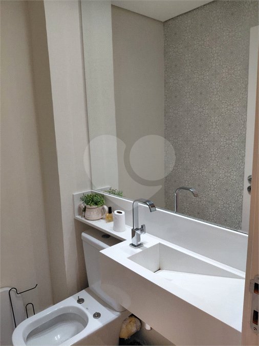 Apartamento à venda com 3 quartos, sendo 1 suíte,  em Vila Suissa, Mogi das Cruzes, SP