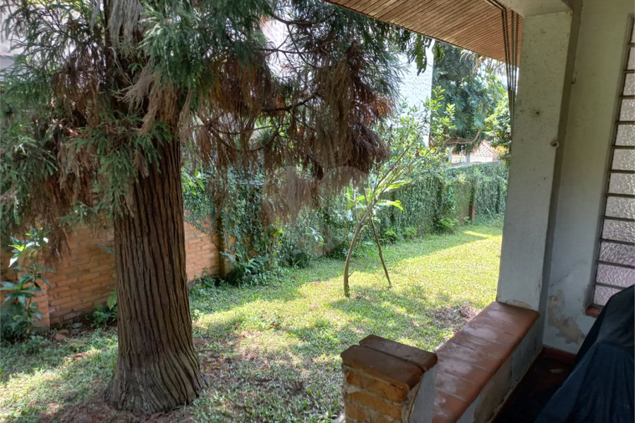 Terreno à venda com 2 quartos, sendo 1 suíte, em Jardim Floresta, São Paulo, SP