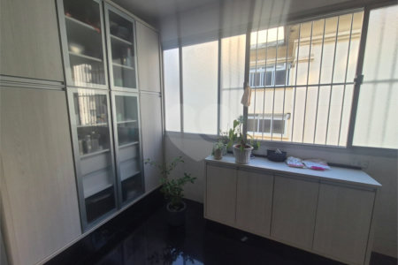 Apartamento à venda com 3 quartos, sendo 1 suíte, em Itaim Bibi, São Paulo, SP