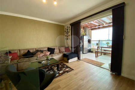 Duplex à venda com 3 quartos, sendo 1 suíte,  em Parque Continental I, Guarulhos, SP
