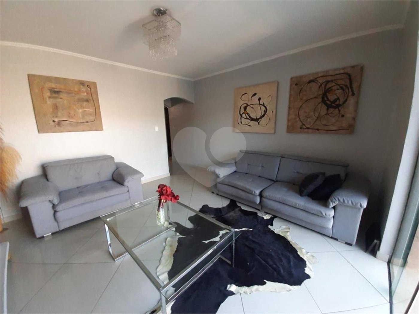 Sobrado à venda com 4 quartos, sendo 2 suítes, em Tremembé, São Paulo, SP