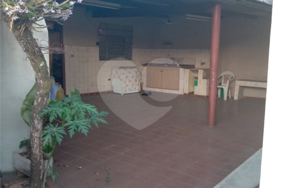Casa à venda ou para alugar com 2 quartos no Centro, Mairiporã, SP