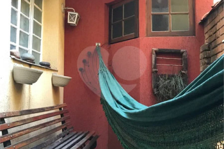 Casa A Venda Metrô Armênia E Shoping D- 3 Quartos-reformada.