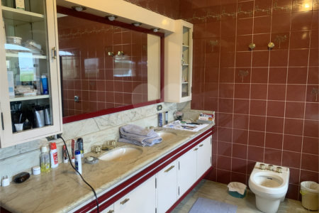 Sobrado à venda com 4 quartos, sendo 3 suítes, em Planalto Paulista, São Paulo, SP