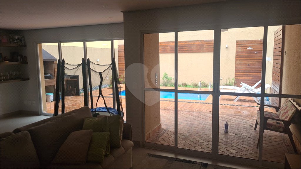 Casa à venda com 3 suítes no condomínio Residencial Courtyard Village, São Paulo - SP