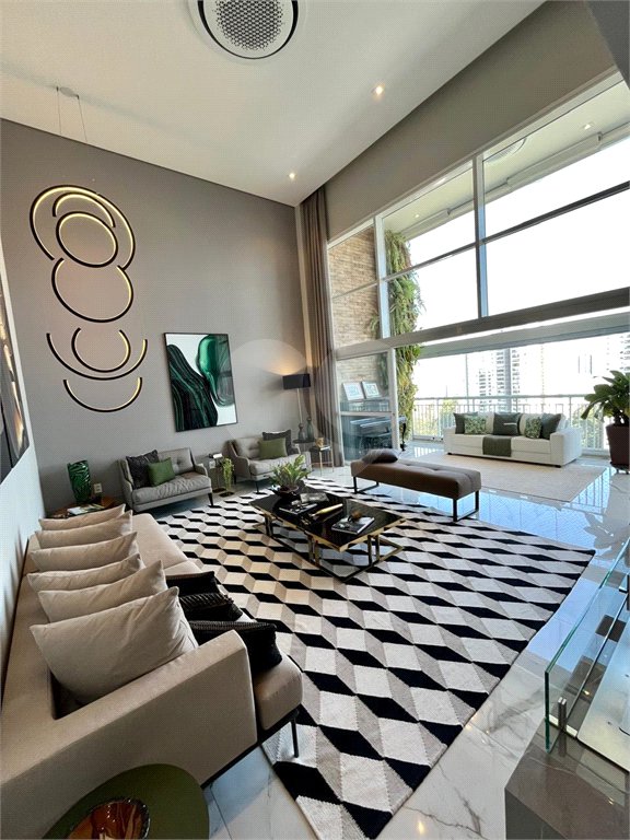 Apartamento à venda com 4 quartos, sendo 3 suítes, em Morumbi, São Paulo, SP