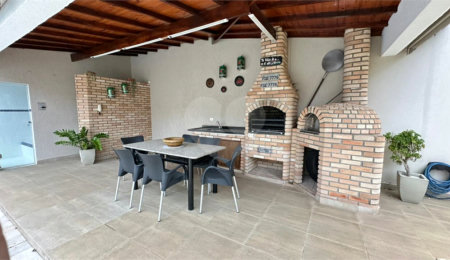Casa à venda com 4 quartos, sendo 3 suítes,  em Vila Galvão, Guarulhos, SP