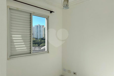 Apartamento à venda com 2 quartos, sendo 1 suíte, em Vila Andrade, São Paulo, SP