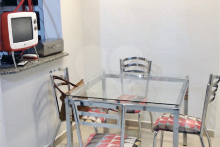 Casa à venda com 3 quartos, sendo 2 suítes, em Planalto Paulista, São Paulo, SP
