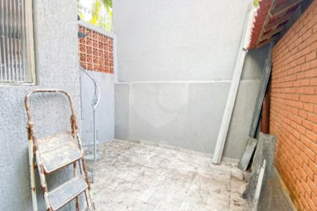 Sobrado com 400m² , 3 dormitórios , sendo 2 suítes , 3 vagas , à venda no centro de Santo André.